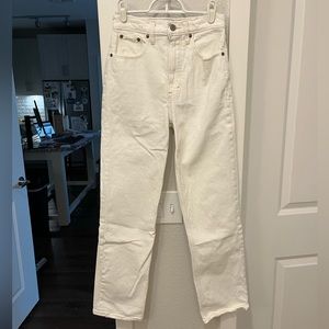 Abercrombie & Fitch The 90’s Straight Ultra High Rise